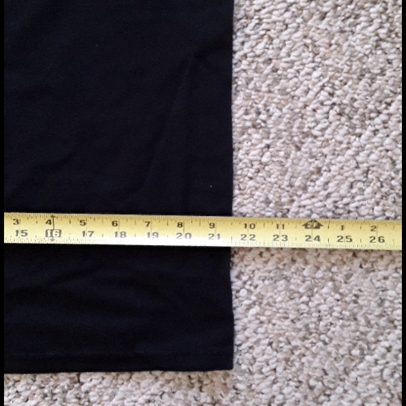 Hi 🙂 Welcome 🦈 - Picture 5 of 9